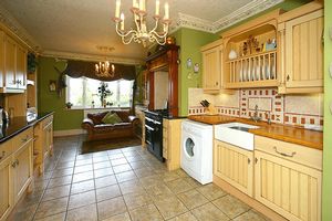 Breakfast Kitchen- click for photo gallery